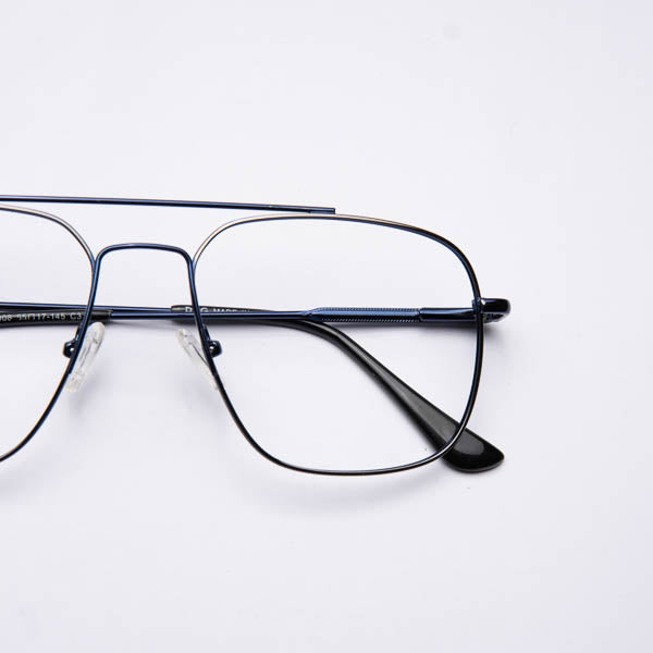 D&G-METAL-SQUARE